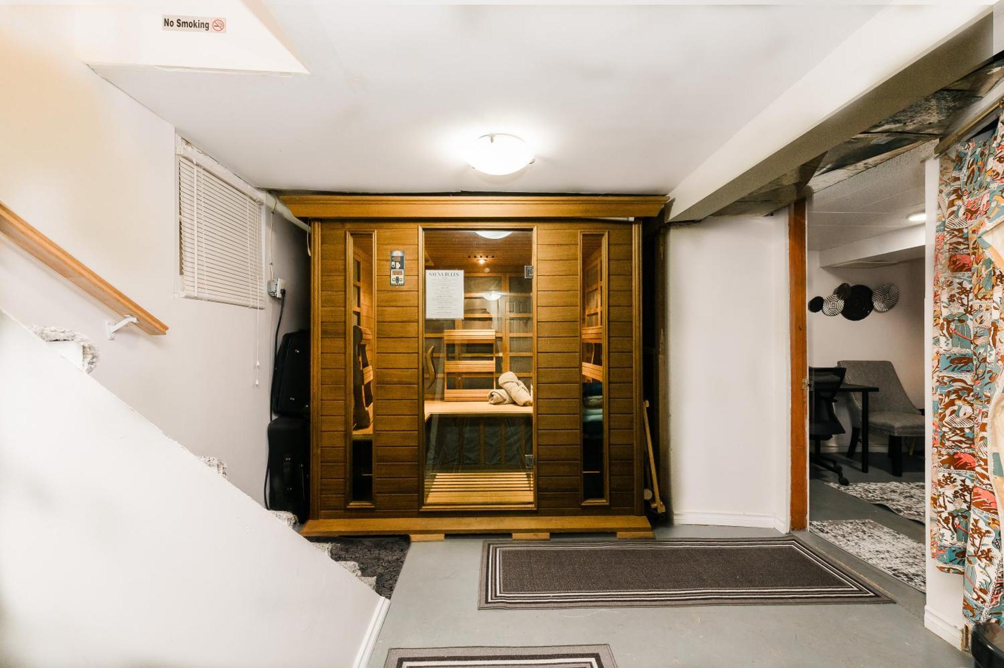 Quaint & Cozy Accommodation Edmonton Exterior foto